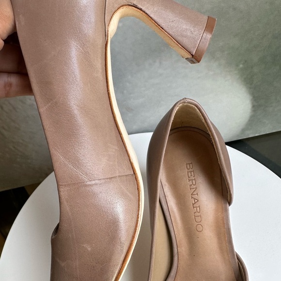 🌸BERNARDO🌸 Nieve D’orsay Pumps Size: 6M - Picture 11 of 16